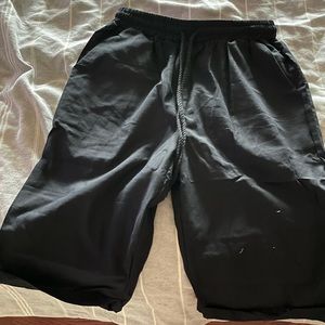 Women’s size XL shorts (Bermuda)